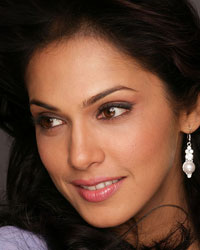 Isha Koppikar